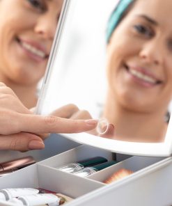Specchio a LED Pieghevole con Contenitore per Trucchi 3 in 1 Panomir InnovaGoods