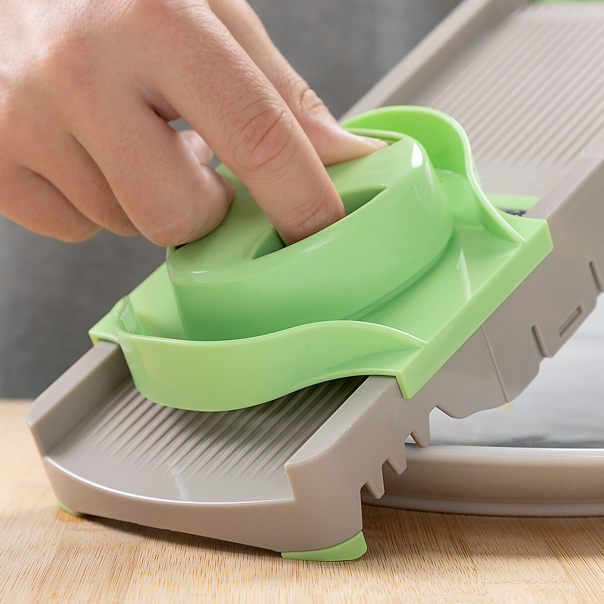 Grattugia pieghevole mandolino 6 in 1 Choppie InnovaGoods - Image 4