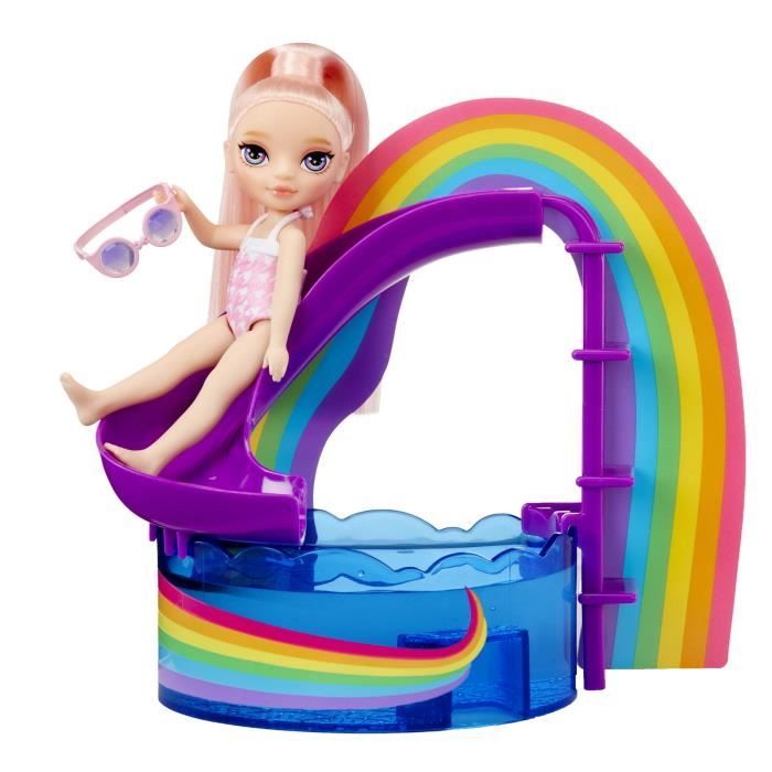 Gioco Da Tavolo - Mga - Piscina Arcobaleno Con Scivolo - Bambola Blush - 10 Pezzi - Multicolore