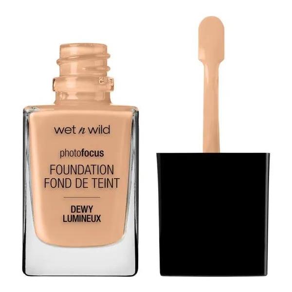 Base per Trucco Fluida Wet n Wild Foundation Dewy Classic Beige 30 ml