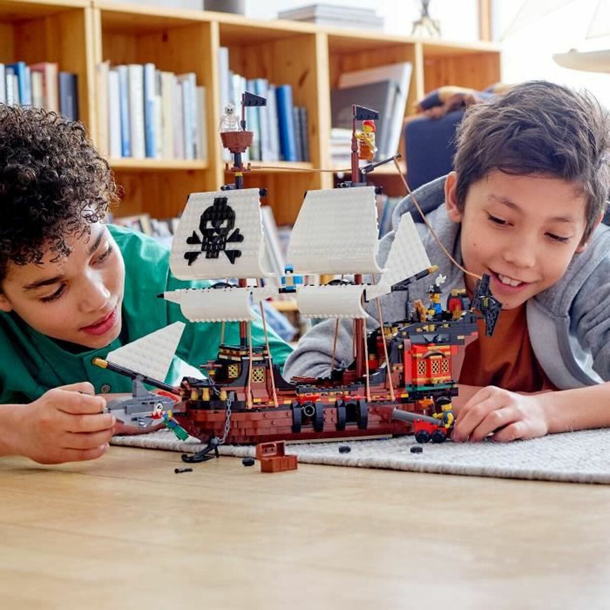 Playset di Veicoli Lego Creator 31109 Pirate Ship 3 in 1 1260 Pezzi - Image 5