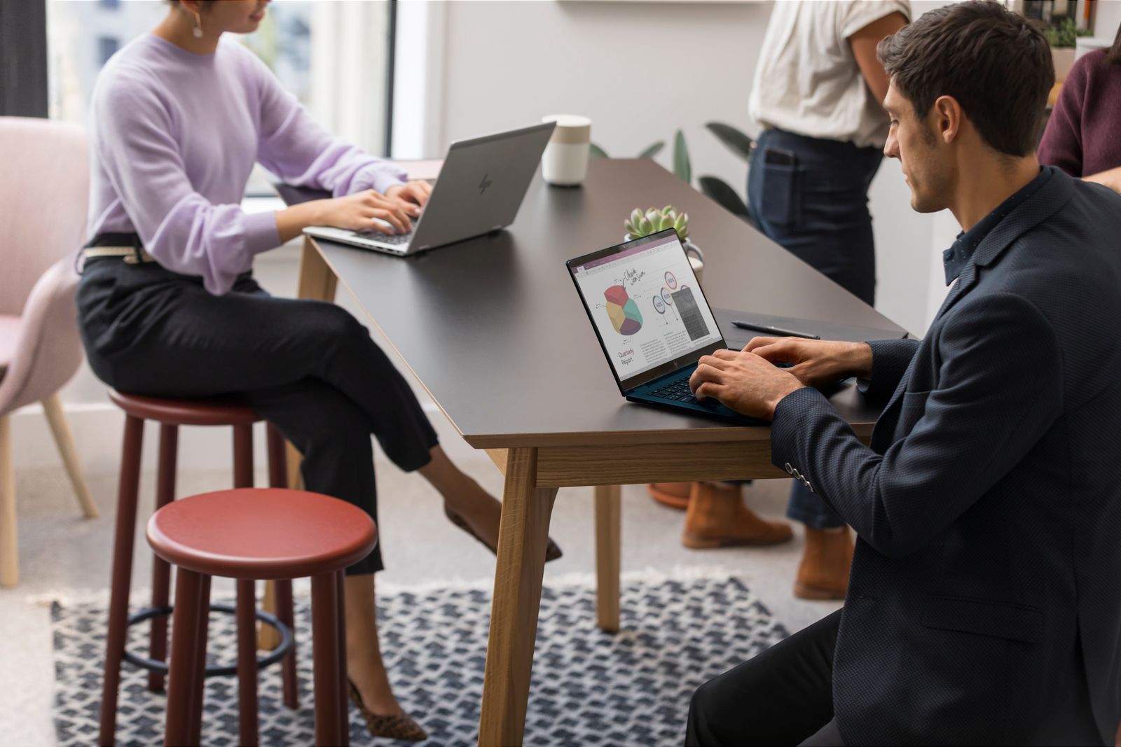 EBK X G1I U7 32/1TB 5G 3YW W11P - Image 4