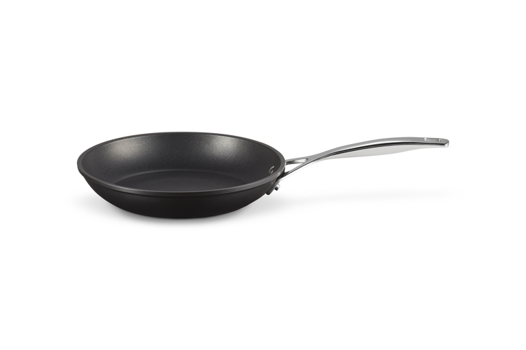 Le Creuset Toughened NoN-Stick Nonstic