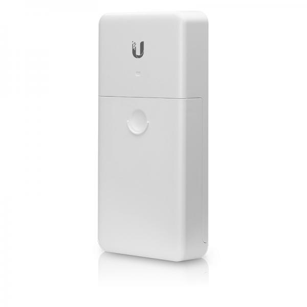 Ubiquiti NanoSwitch Gigabit Ethernet [10/100/1000] Supporto Power over Ethernet [PoE] Bianco (NanoSwitch - Outdoor 4-Port PoE - Passthrough Switch - Warranty: 24M)
