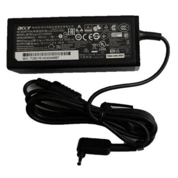 Acer A13-045N2A adattatore e invertitore Interno 45 W Nero (AC Adapter 19V 2.37A 45W includes power cable)