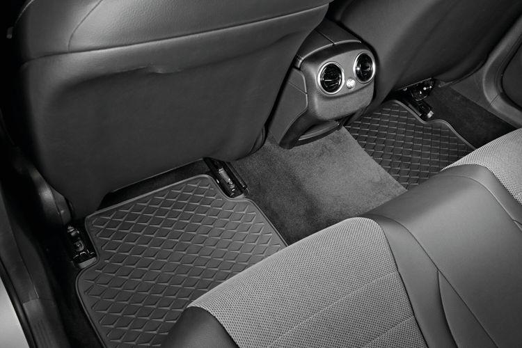 Pilot, set tappeti su misura in eco gomma - compatibile per Mercedes Classe C 4p (02/07>02/14) - Mercedes Classe C Coupè (04/11>11/15) - Mercedes Classe C sw (01/08>08/14) - Image 4