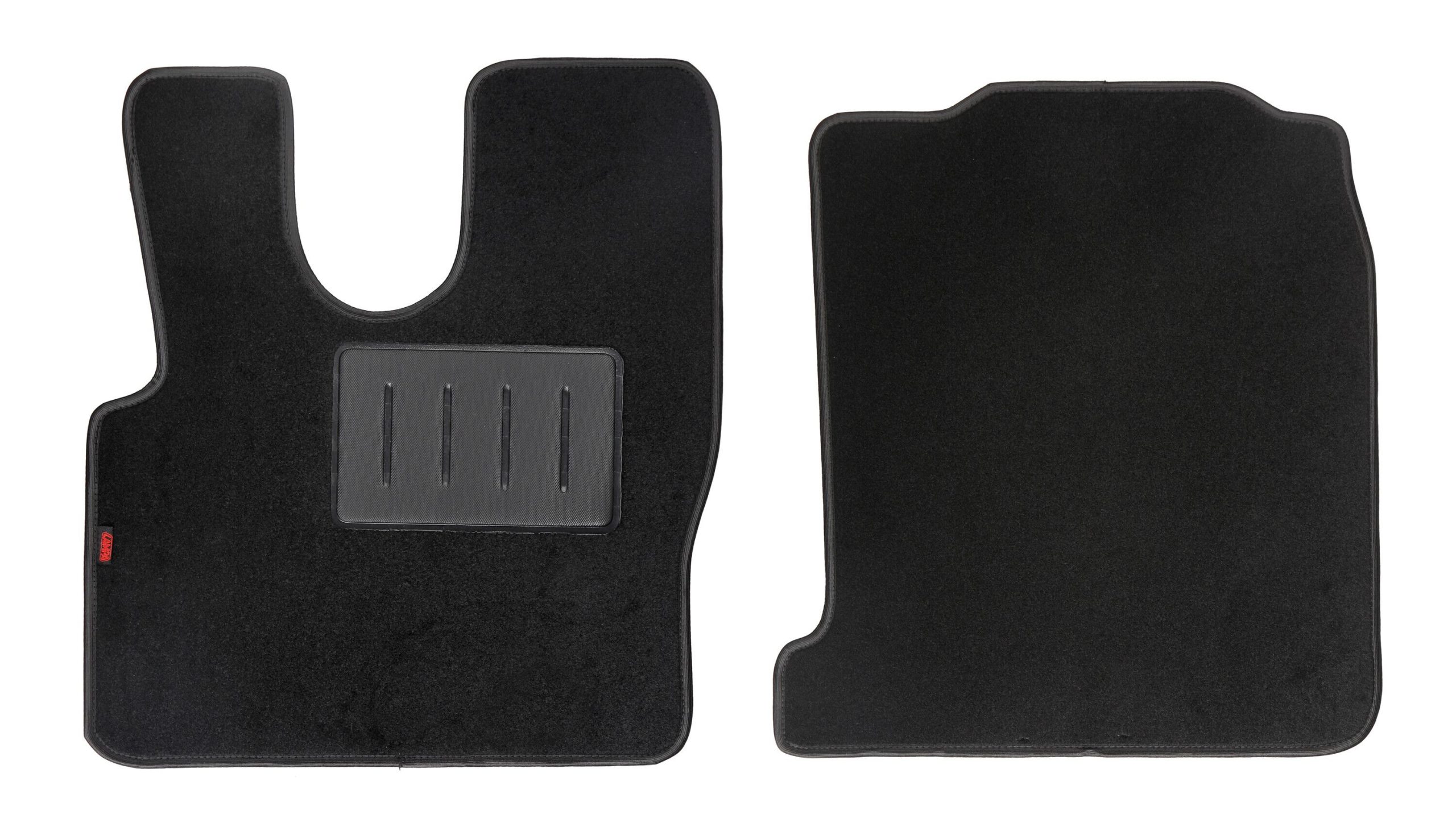 Tappeti su misura in moquette - compatibile per Daf 95XF (01/97>09/03) - Daf CF65 (01/01>12/14) - Daf CF75 (01/01>12/14) - Daf CF85 (04/06>12/14) - Daf XF 105 (02/04>12/14) - Daf XF 95 (11/01>12/07)