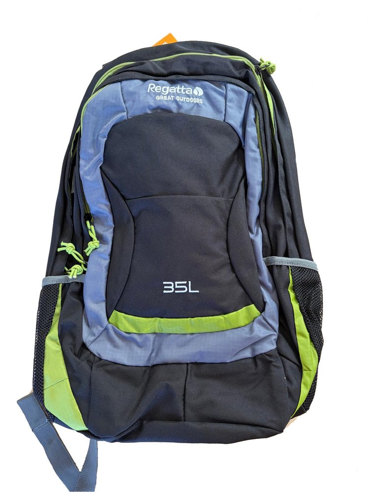 Zaino 35 litri resistente e versatile, ideale per escursioni, viaggi e scuola