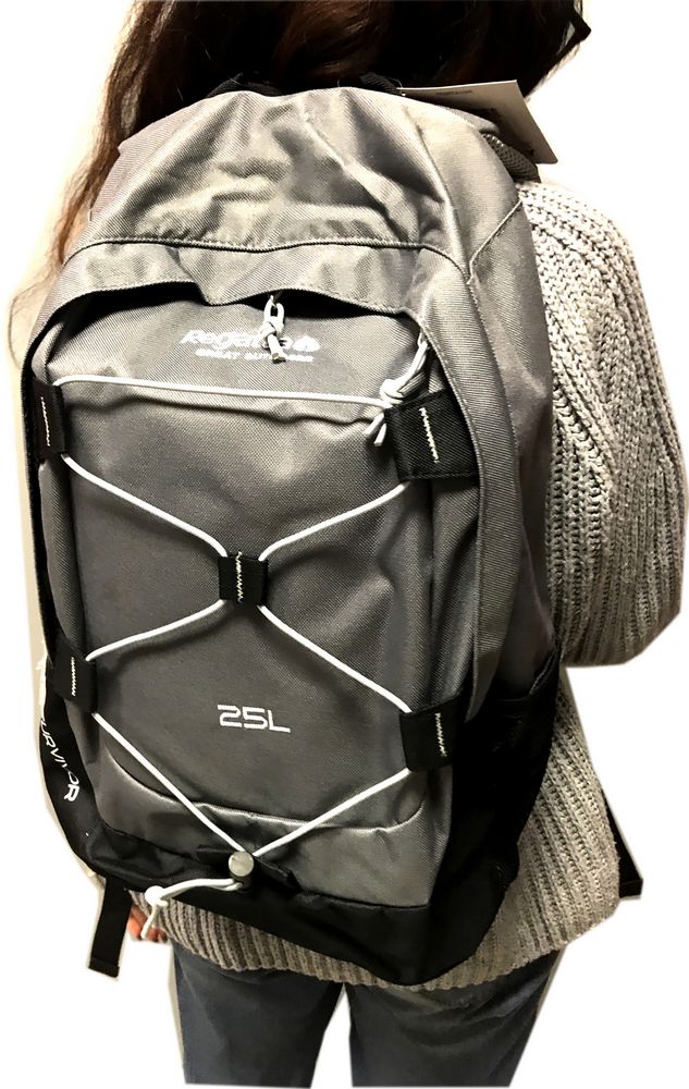 Zaino 28 Lt Resistente e Versatile per Scuola, Lavoro, Sport e Viaggio