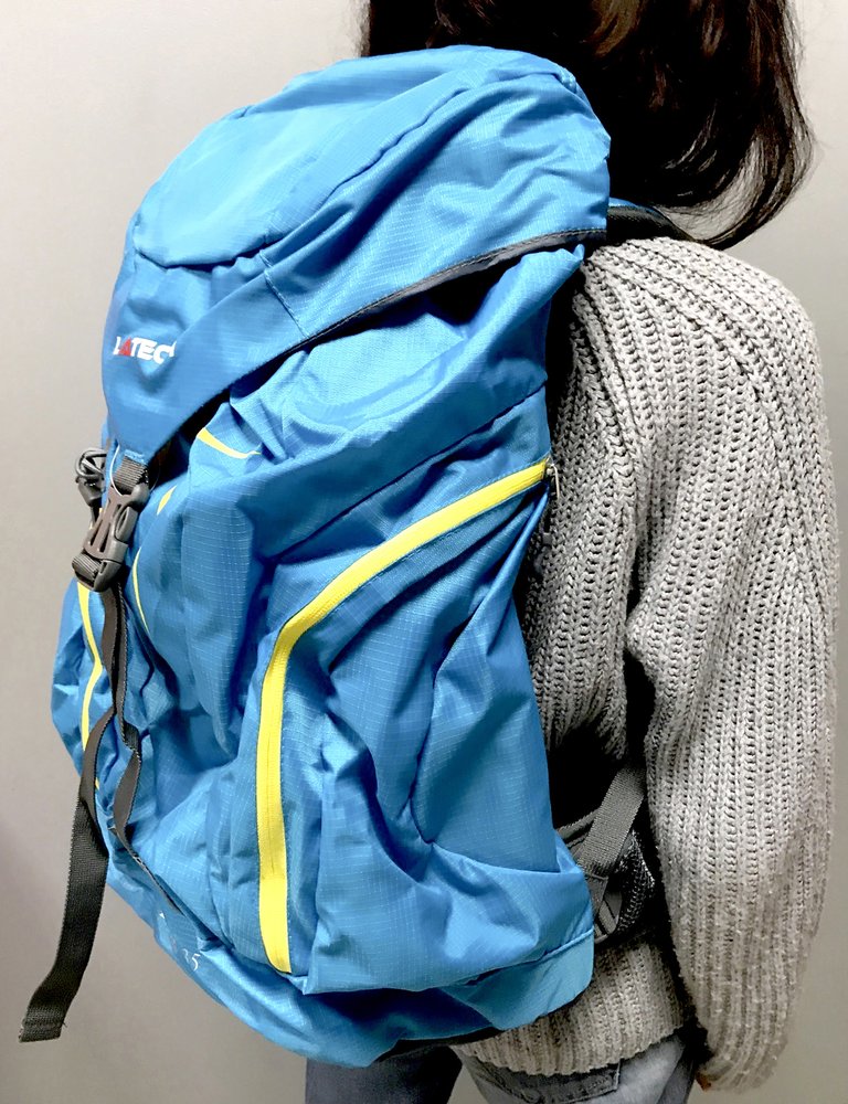 Zaino 35 litri resistente e versatile, ideale per escursioni, viaggi e scuola - Image 6