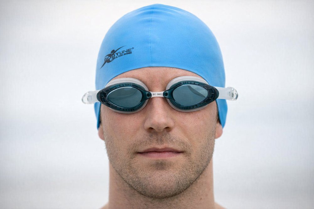 Kit Nuoto Completo con Cuffia in Silicone e Occhialini da Piscina - Image 5