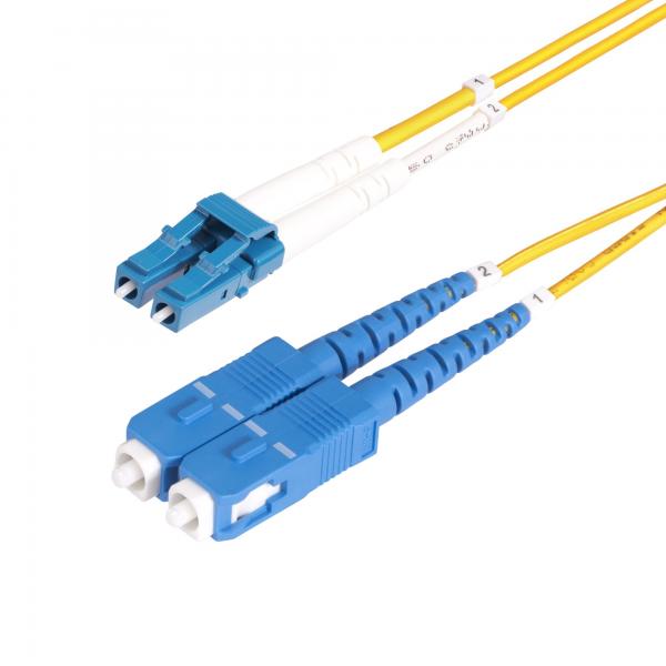StarTech.com Cavo in fibra ottica duplex monomodale OS2 da LC a SC [UPC] da 15 m, 9/125µm, 100G, Insensibile alla piegatura, Bassa perdita di inserzione, Cavo patch in fibra 5LSZH (15M LC TO SC OS2 F