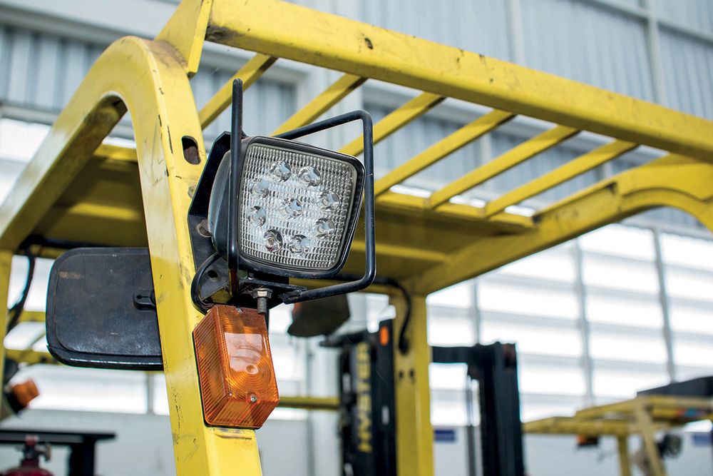 Faro ausiliario 9 led quadrato auto nero, indicatore fuori strada - Image 3