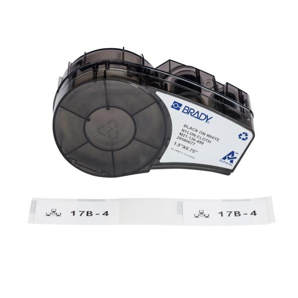 Brady M21-136-499 etichetta per stampante Bianco Etichetta per stampante autoadesiva (Nylon cloth labels for M210 - and M211 Portable Label - printer.)