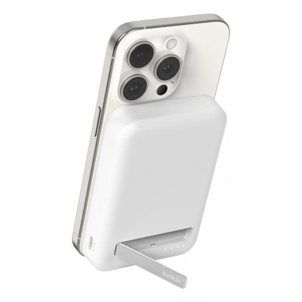 Belkin BoostCharge Pro 8000 mAh Carica wireless Bianco (8K QI2 MAGSAFE COMPATIBLE - POWERBANK WITH KICKSTAND)