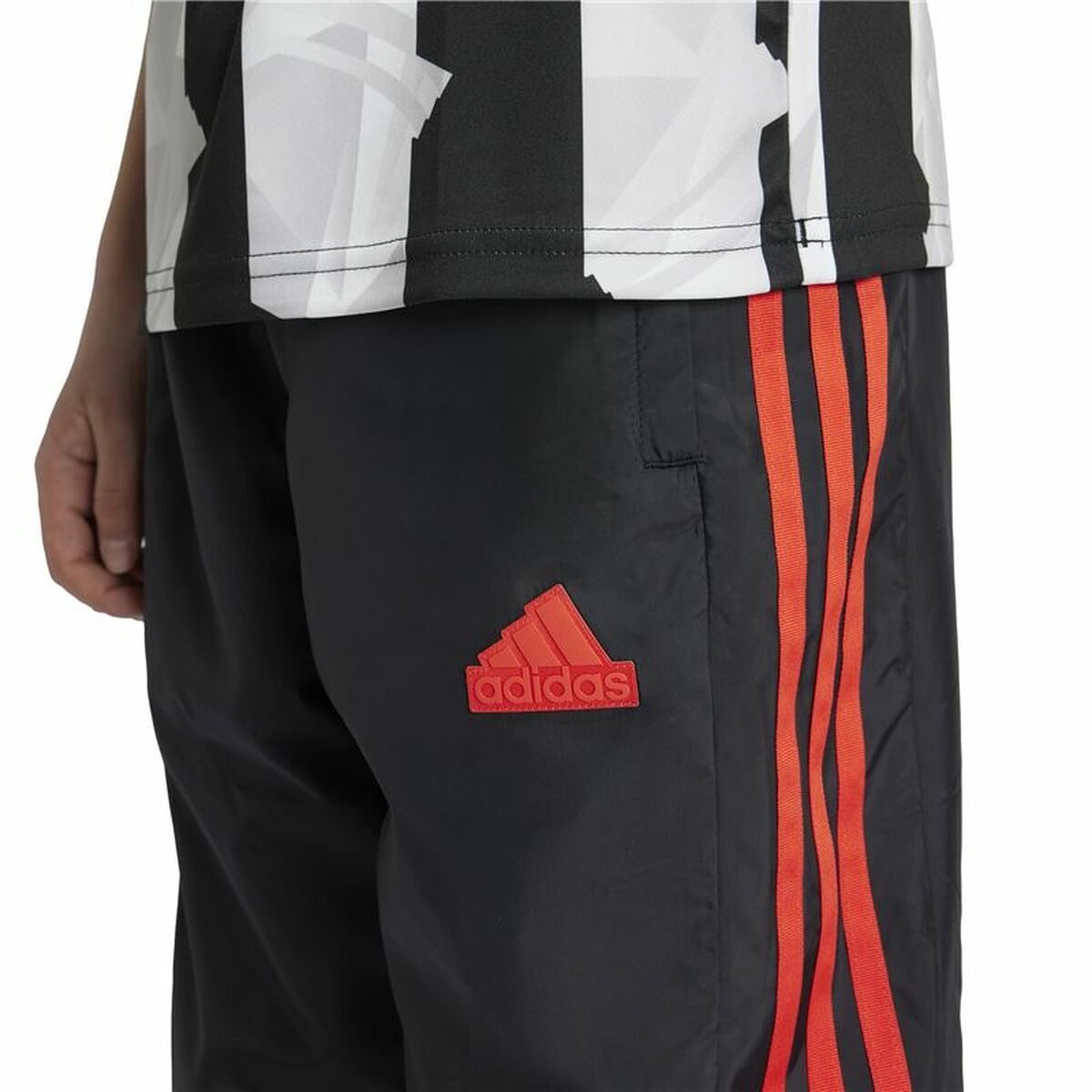 Pantalone Lungo Sportivo Adidas Tiro Woven Nero Unisex Taglia:Taglia - 7-8 Anni - Image 5