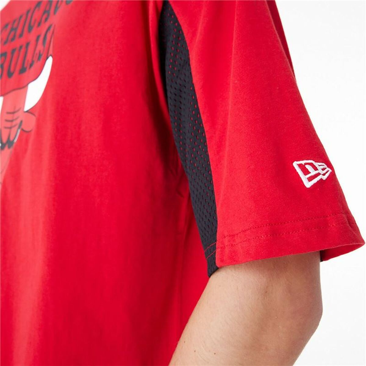 Maglia a Maniche Corte Uomo New Era NBA MESH PANEL OS TEE CHIBU 60435481 Rosso (L) - Image 3